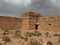 Ruines &agrave; Taskoukamt